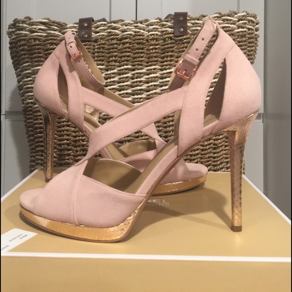 MICHAEL KORS. SUEDE HEELS